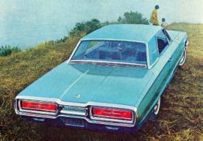 1964 Ford Thunderbird Hardtop in Pagoda Green